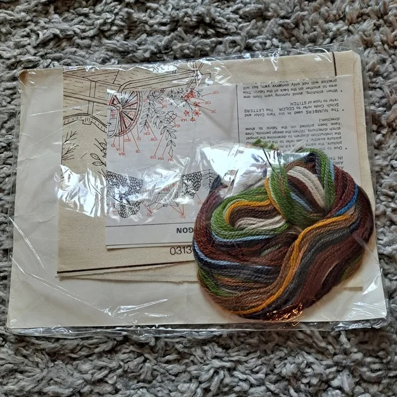 Vintage The Creative Circle Crewel Embroidery Kit #313 “old wagon’” - Picture 4 of 5